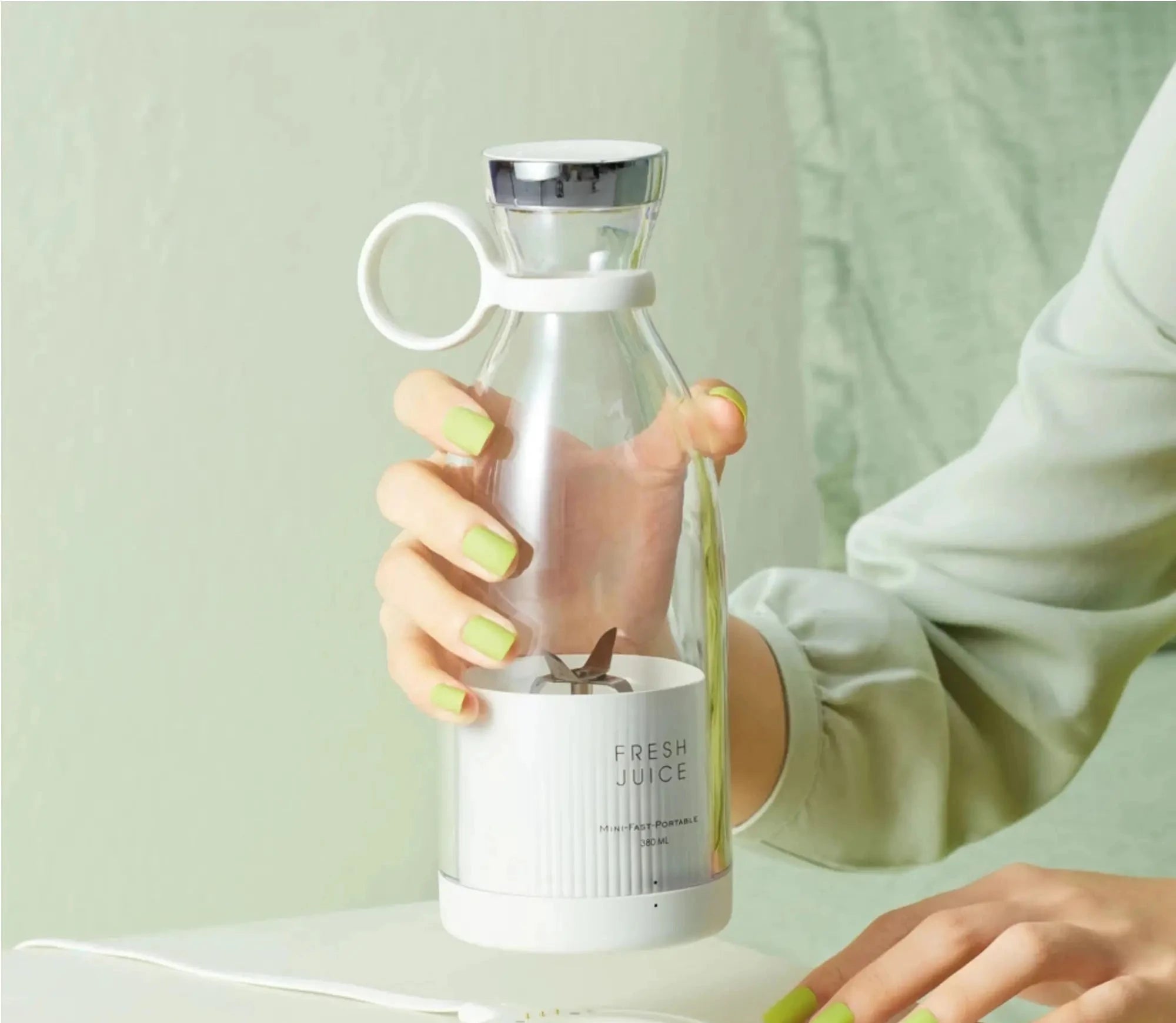 BlendGo 350 Portable USB Rechargeable Blender